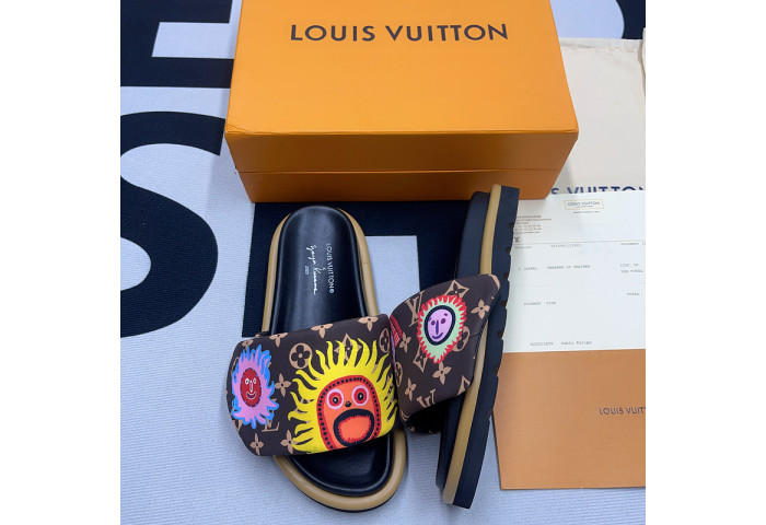 LV SANDALS