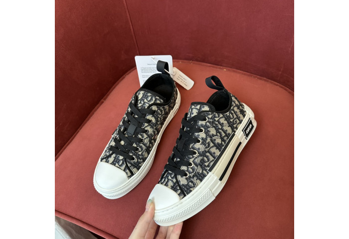 DIOR B23 Oblique Sneaker