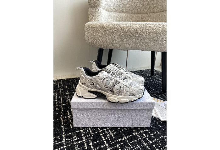 Dior SNEAKER