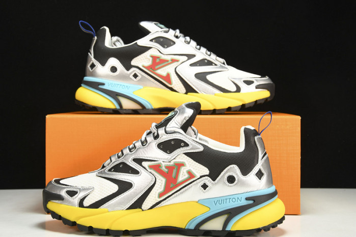 lv runner tatic sneaker