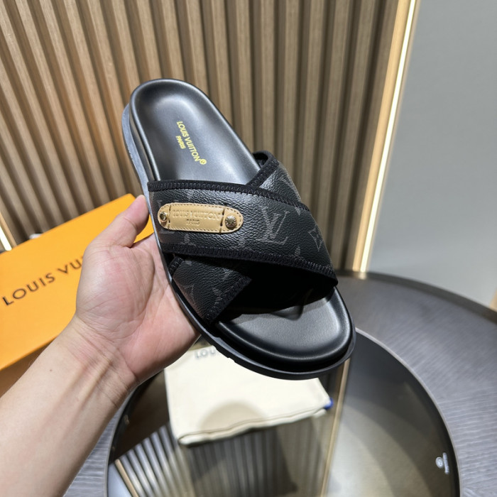 LV SANDALS