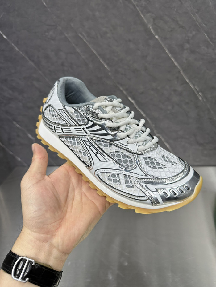 B0tte*a ve*ne*ta sneaker