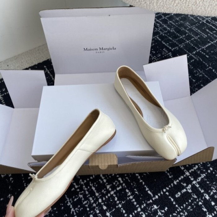 ma*s*n Ma*i*la tabi shoes