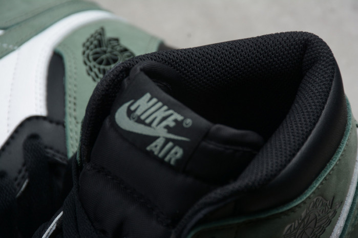 air jordan 1 retro high og “clay green” 555088-135