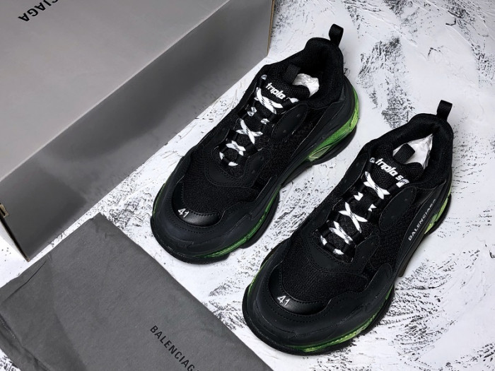 blcg sneaker triple.s.gomma noir green 541624-w0901-2140