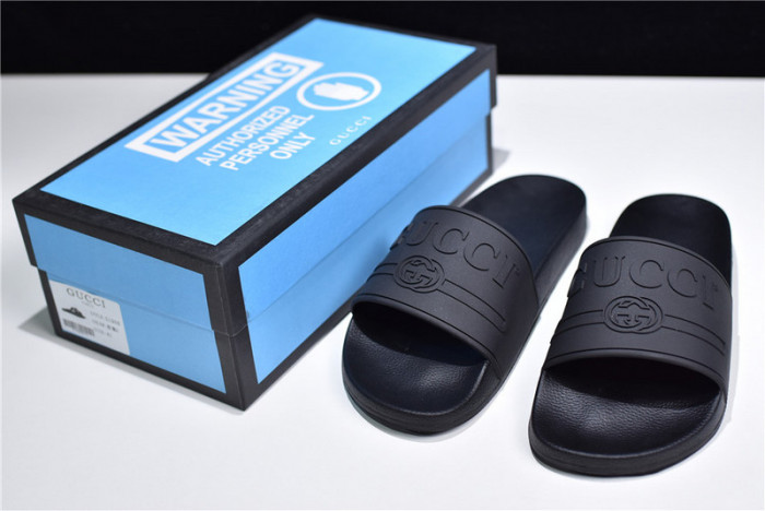 G*u*i sandals