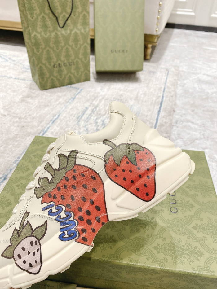 g*u*i trainer sneaker