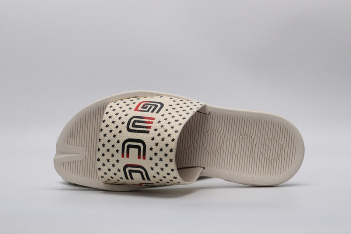 GUCC SANDALS