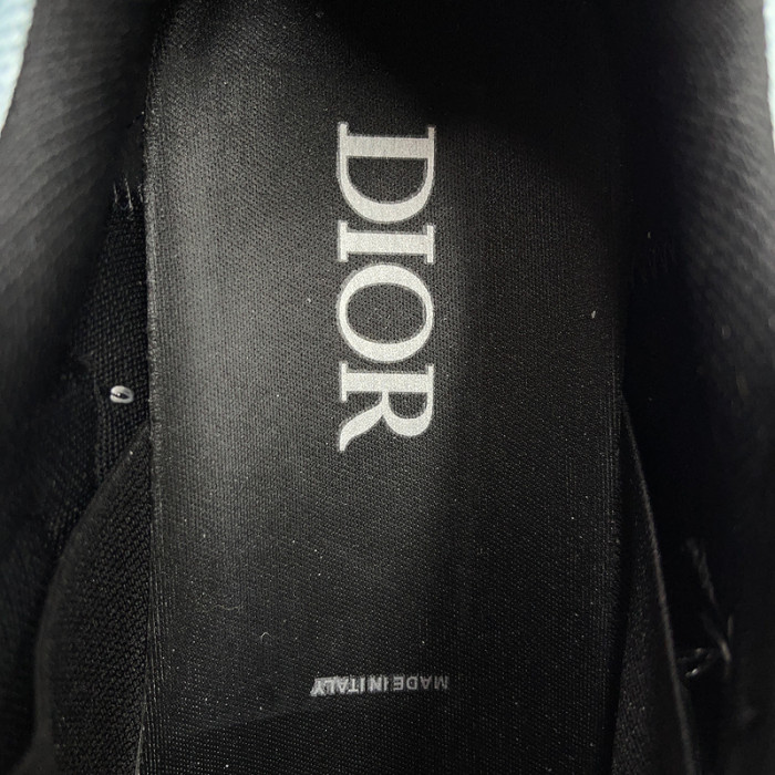 D*or b30 sneaker